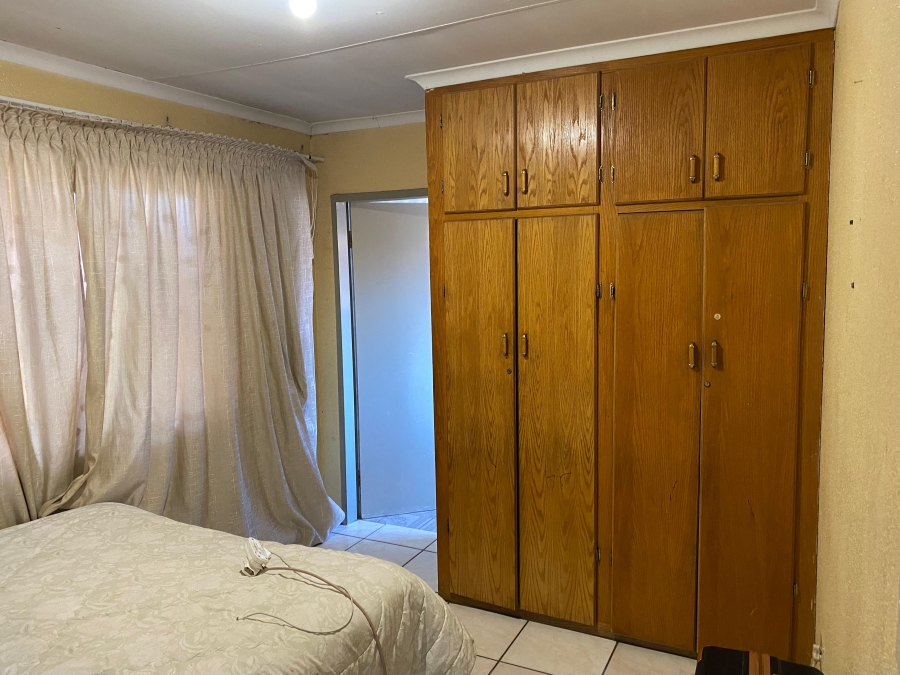 3 Bedroom Property for Sale in Rustenburg North North West
